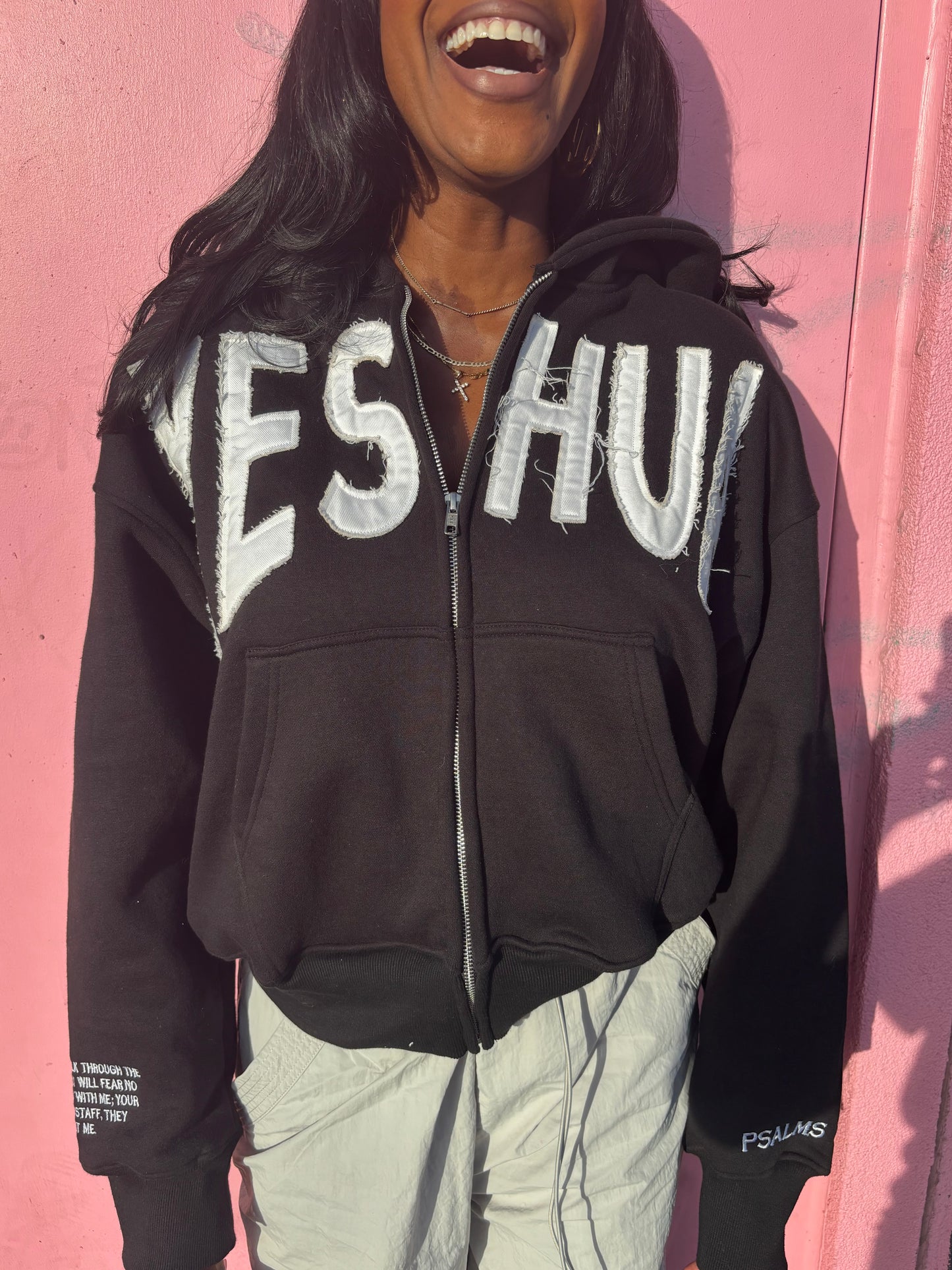 “YESHUA ZIP-UP BLACK”