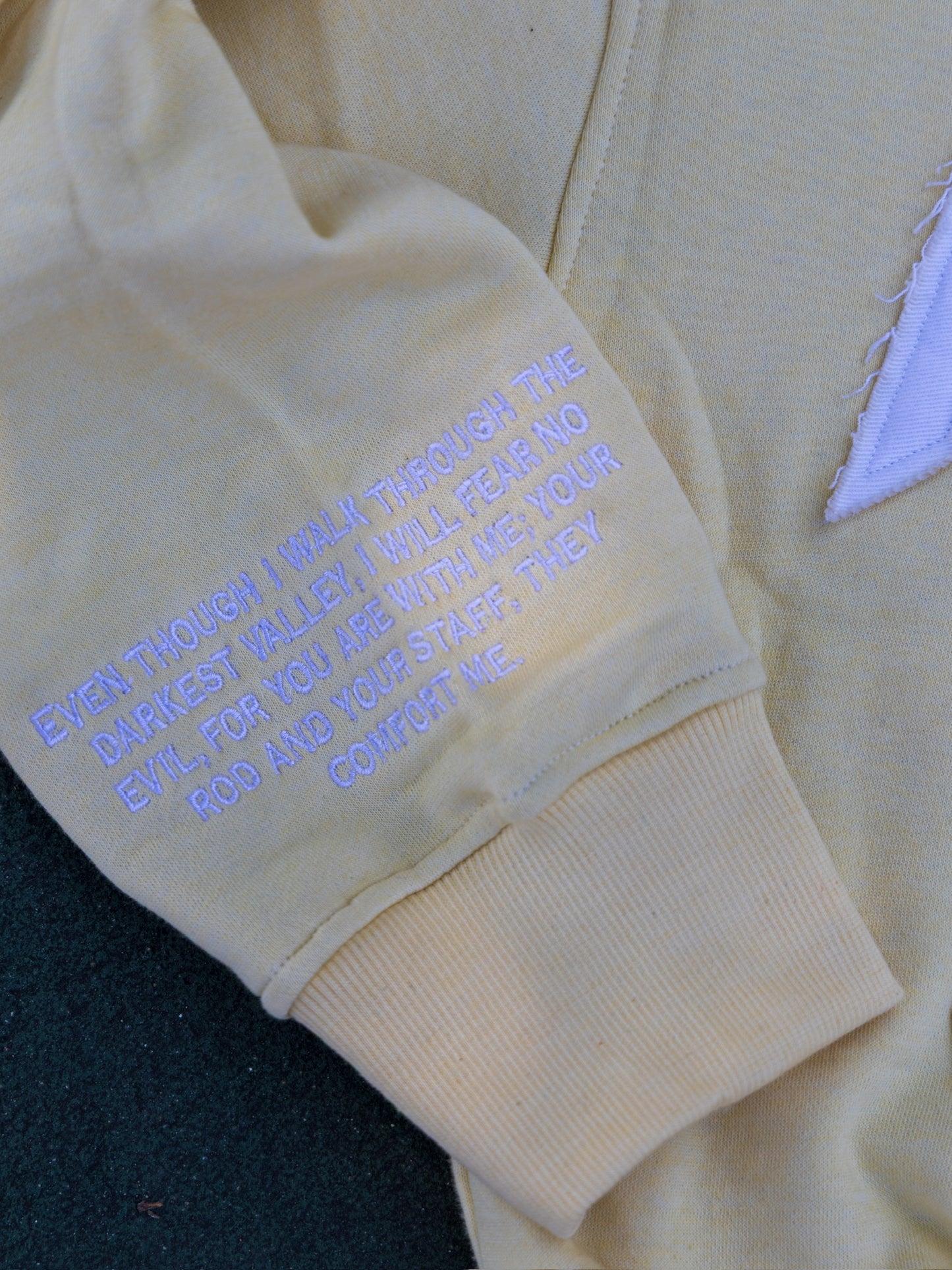 YESHUA ZIP-UP YELLOW